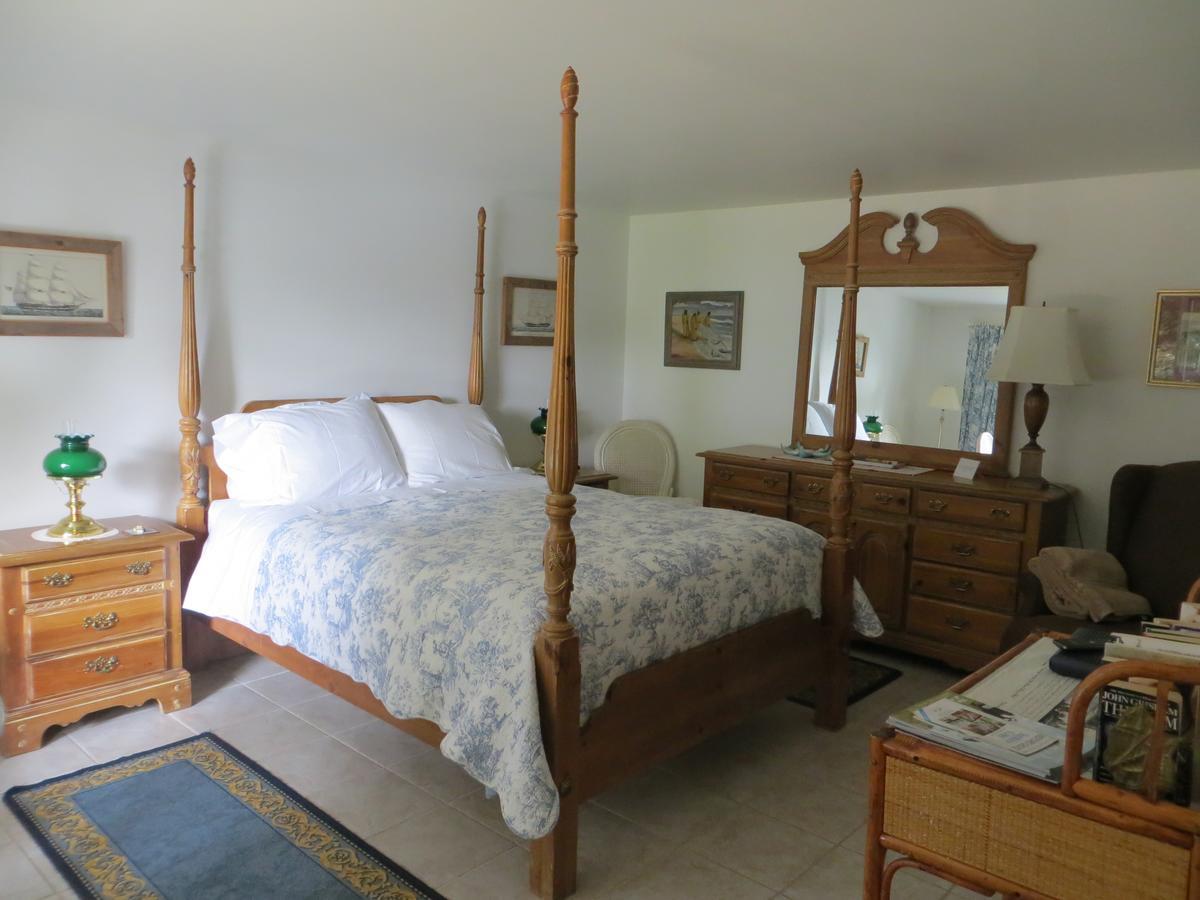 Caprice Bed and Breakfast Roberts Creek Buitenkant foto