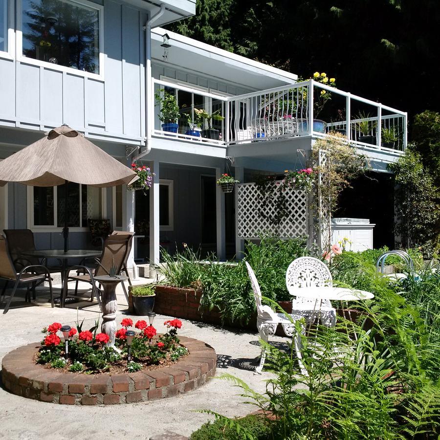 Caprice Bed and Breakfast Roberts Creek Buitenkant foto