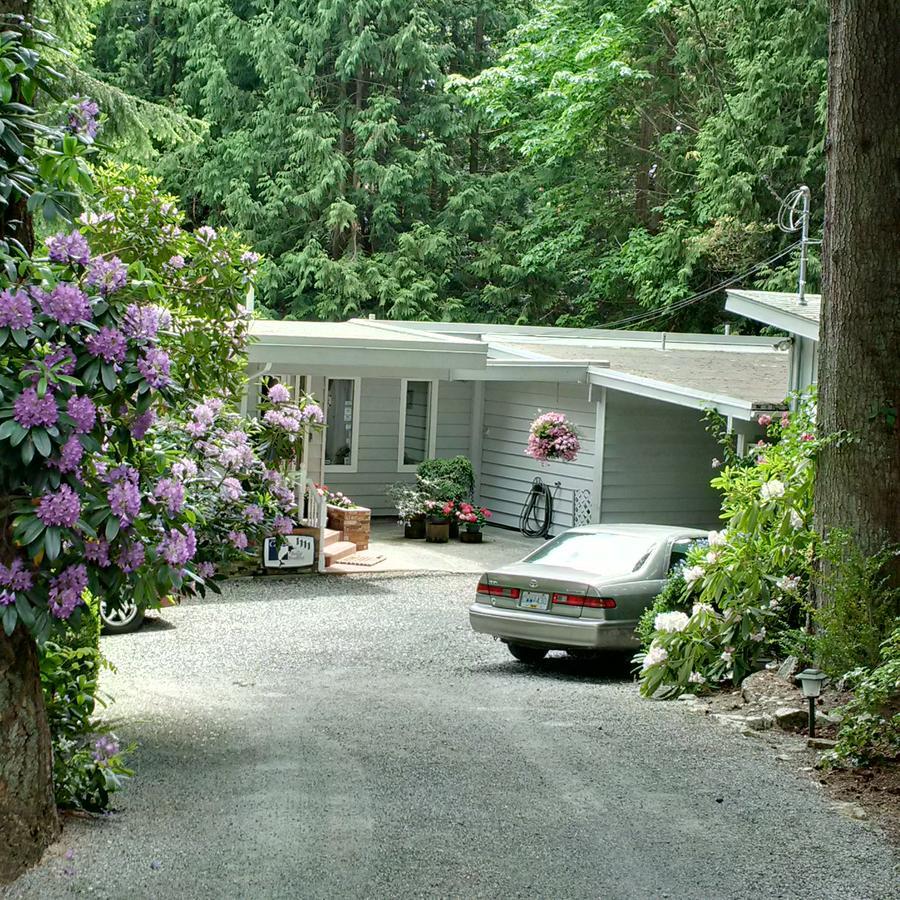 Caprice Bed and Breakfast Roberts Creek Buitenkant foto