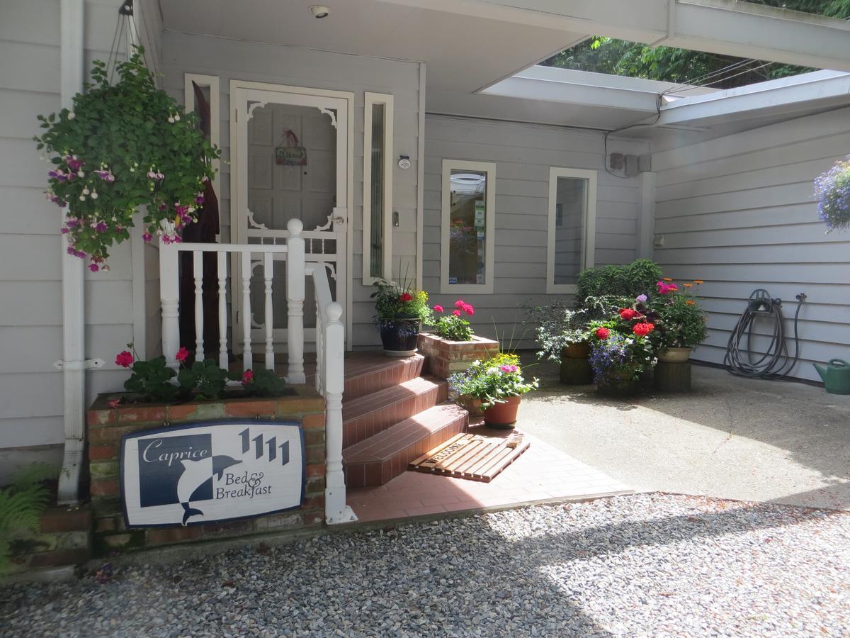 Caprice Bed and Breakfast Roberts Creek Buitenkant foto